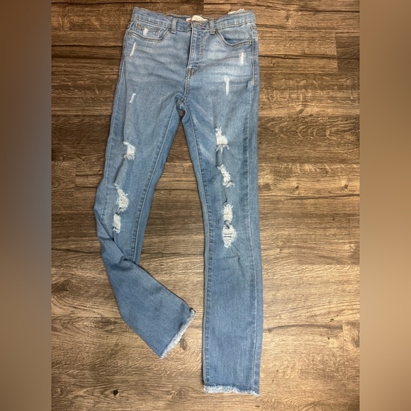 Levi's Blue Skinny Jeans with Distressed Details - Picture 1 of 6